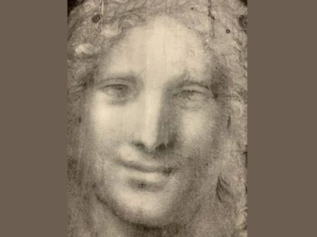 There’s another version of the Mona Lisa and she’s nude. The curator of the Leonardo exhibition at the Louvre explains
