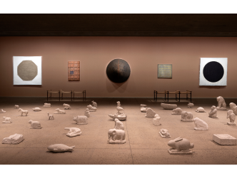 Bijoy Jain in Paris: the extraordinary architect who creates sensations , spaces and sometimes buildings